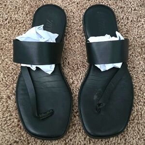 Zara Black Thong Strap Flip Flop Sandals